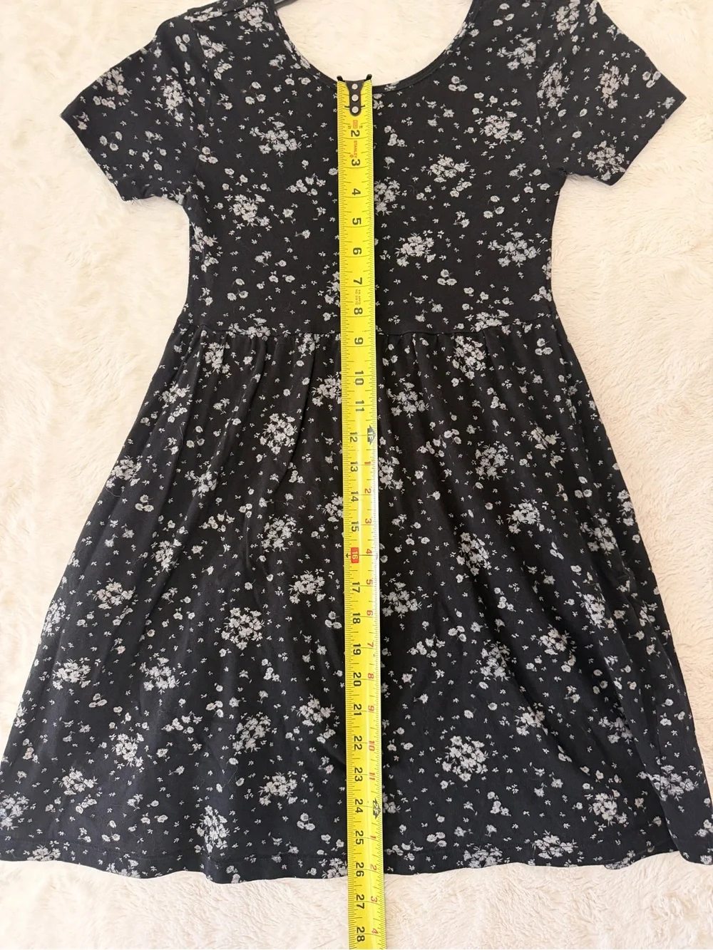 Old Navy Girls L 10-12 Black Floral Short Sleeve Fit & Flare Jersey Dress Pocket
